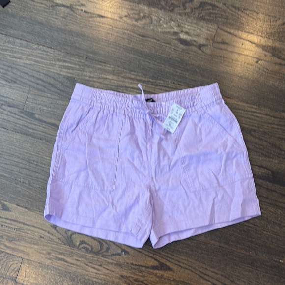 J. Crew Pants - NWT- Light Purple Casual Shorts by JCrew (size XS)